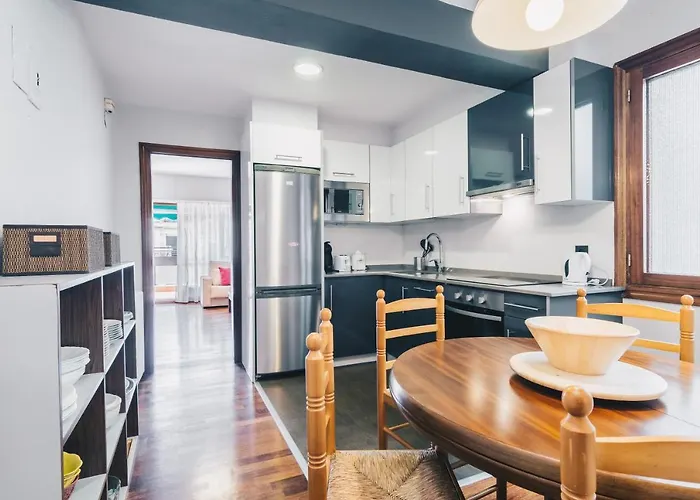 Sunset By People Otel San Sebastián