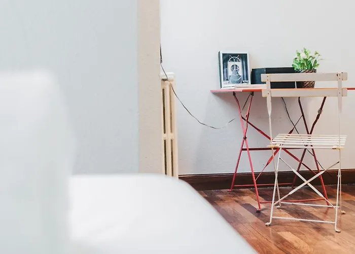 Готель Sunset By People *